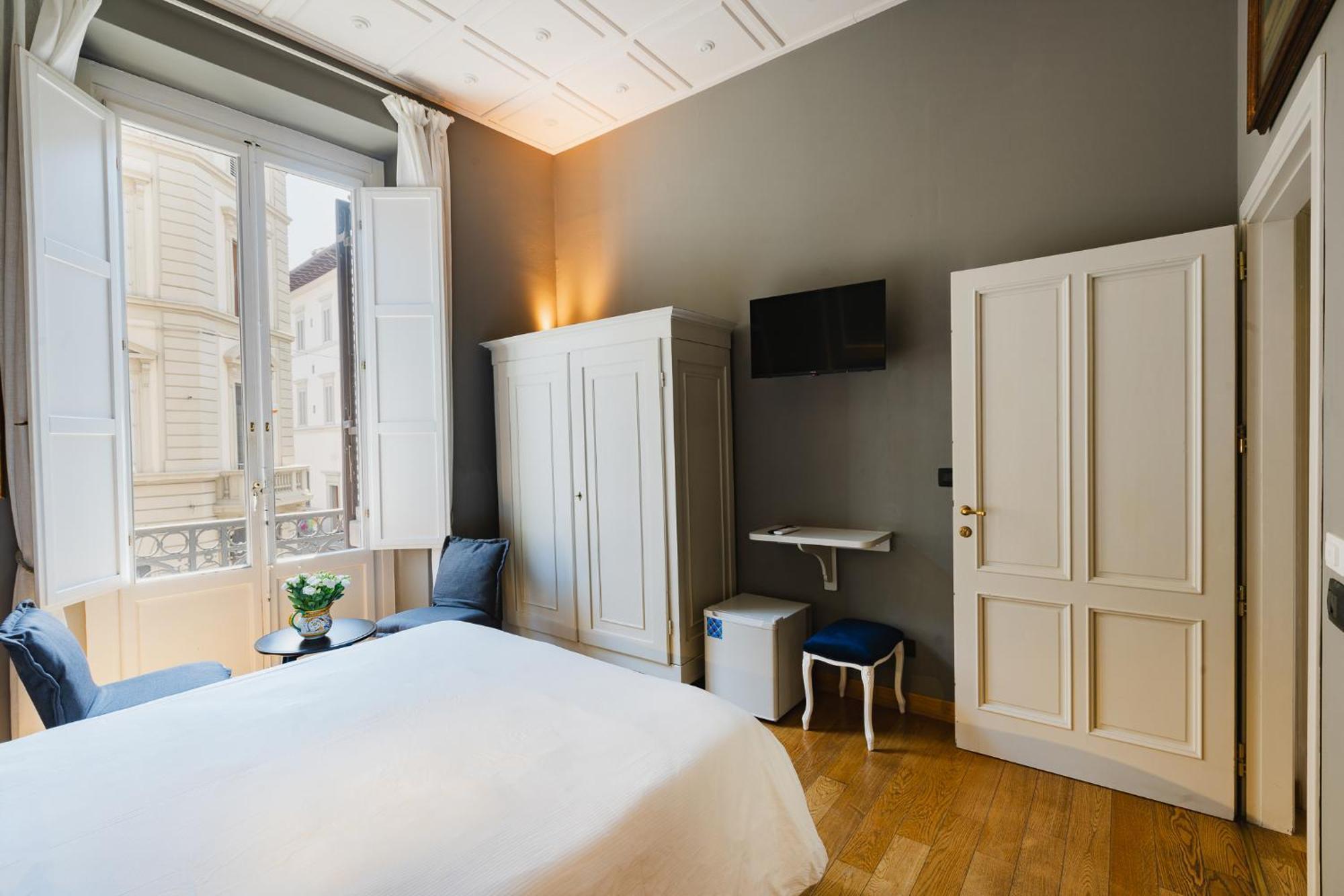 Bed and Breakfast Am Collection Cavour Флоренція Екстер'єр фото