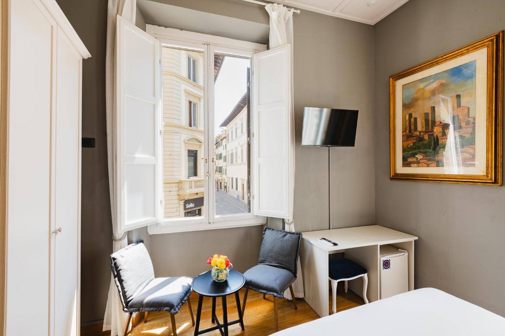 Bed and Breakfast Am Collection Cavour Флоренція Екстер'єр фото